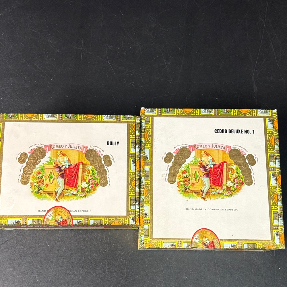 2 vintage cigar boxes from Dominican Republic